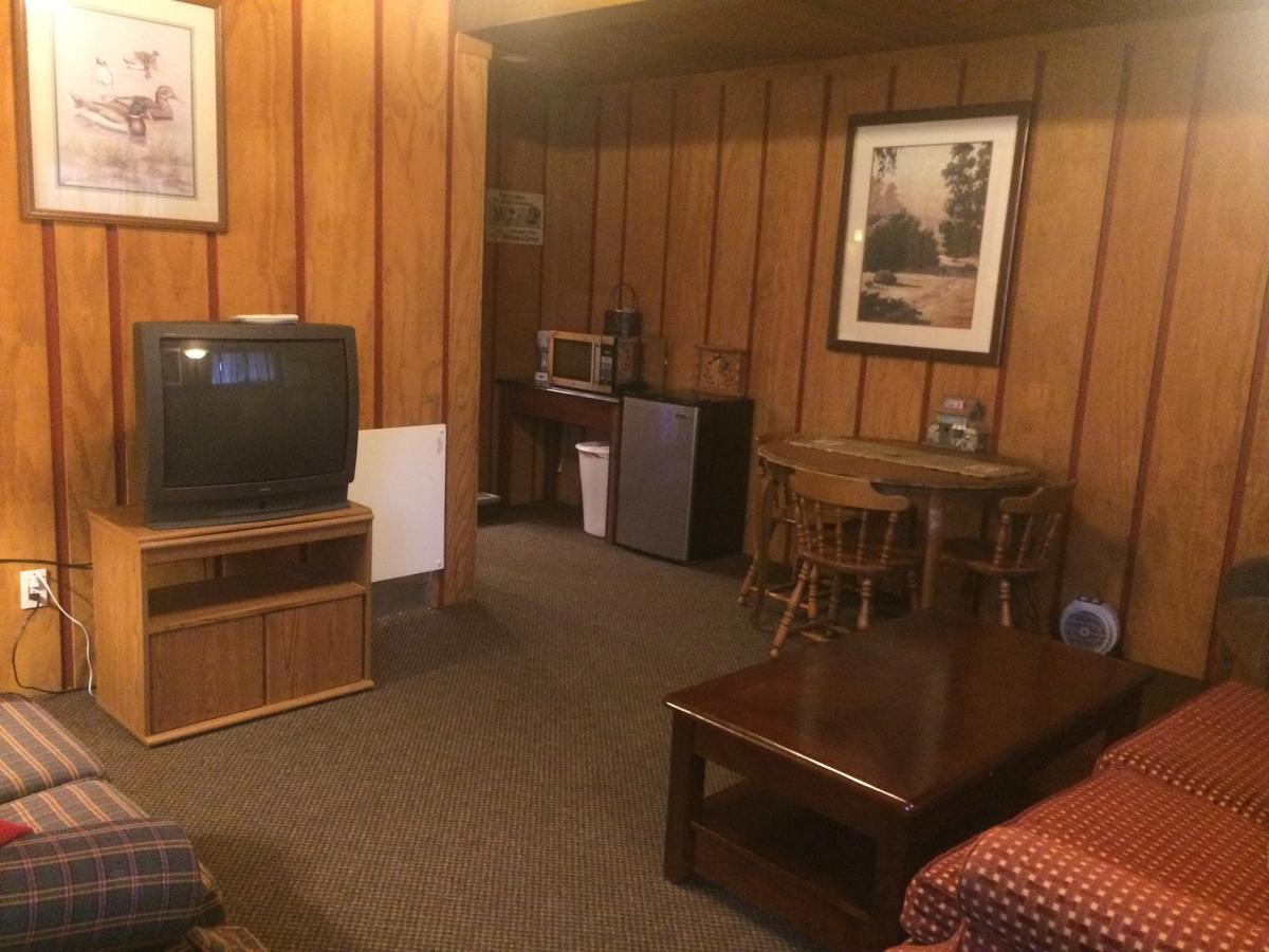 Alpine Motel Branch Bagian luar foto