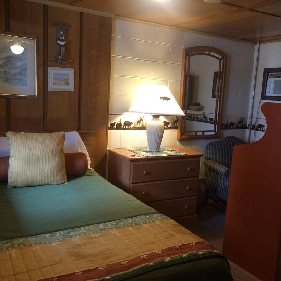 Alpine Motel Branch Bagian luar foto