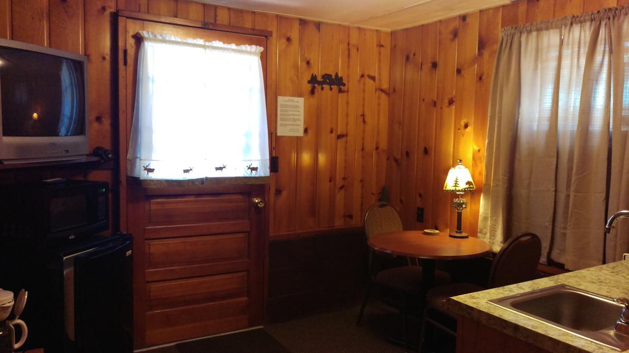 Alpine Motel Branch Bagian luar foto