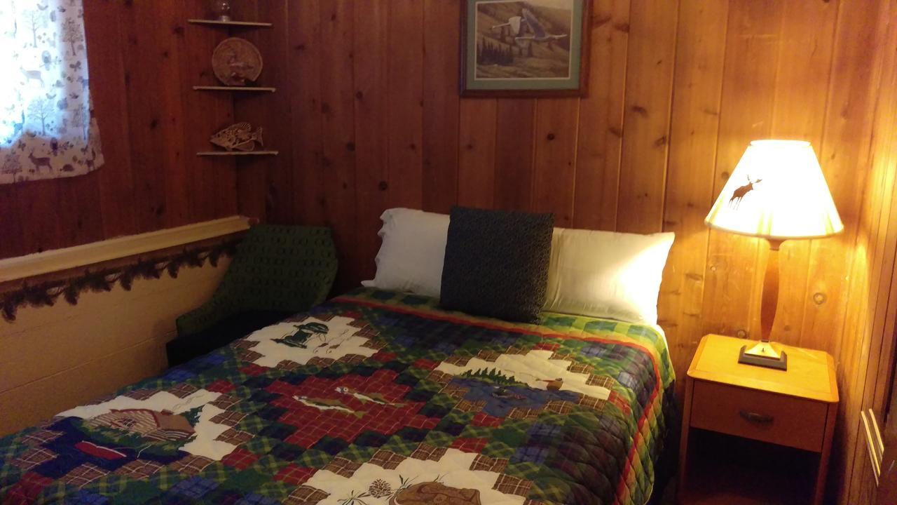 Alpine Motel Branch Bagian luar foto