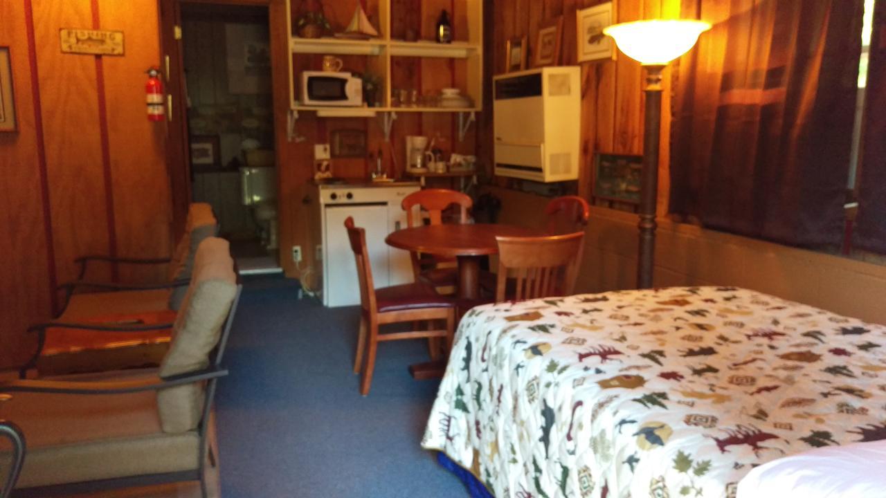 Alpine Motel Branch Bagian luar foto