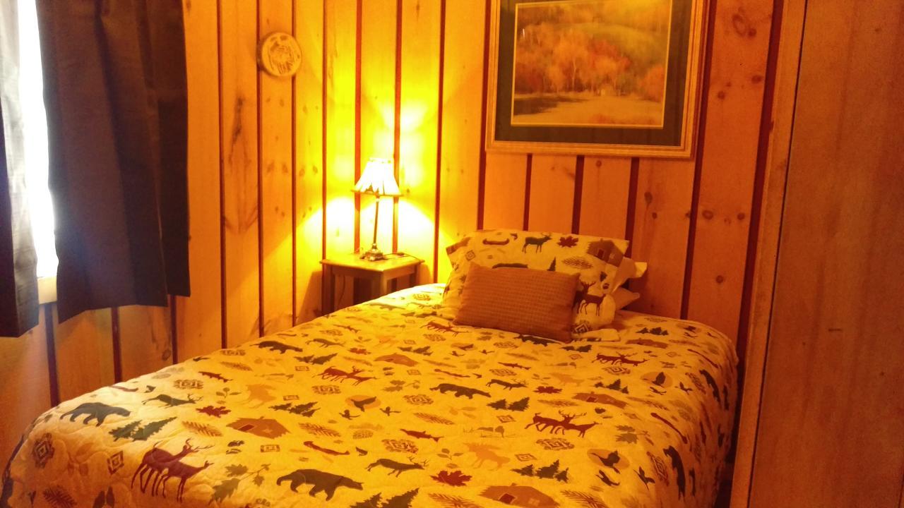 Alpine Motel Branch Bagian luar foto